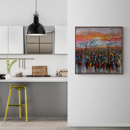 Renkli Kalabalık ve Dağın Buluşması Yağlı Boya Tablosu