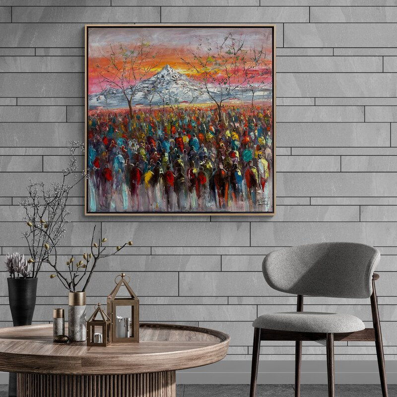 Renkli Kalabalık ve Dağın Buluşması Yağlı Boya Tablosu