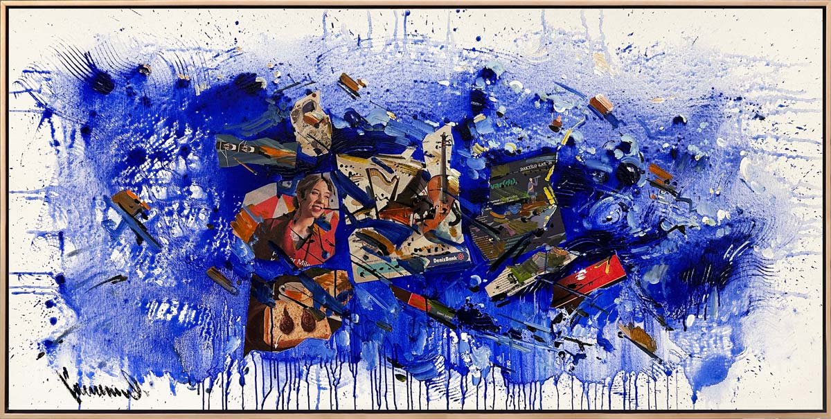 Gazete Sayfalarında Renkli İzler Yağlı Boya Tablosu